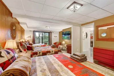 Maple Bedroom Suite | Jacuzzi Tub | Shower | Patio Walk-out | Creek Views | Smart TV