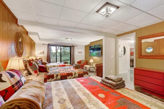 Maple Bedroom Suite | Jacuzzi Tub | Shower | Patio Walk-out | Creek Views | Smart TV