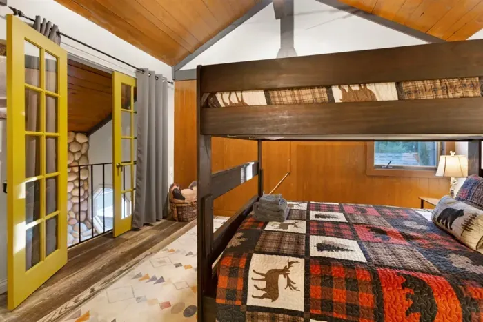 Pine Bedroom Suite | Balcony View