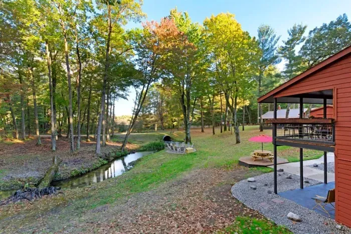 Creekside Fire-pit | Patio Dining