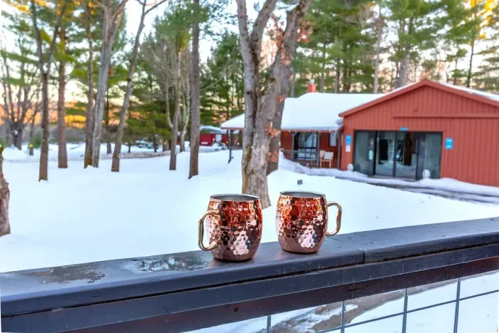 Hall Creek Lodge | Barrel Sauna Bubble Window Creek Views