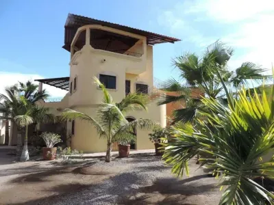Casa de Perla private home near beach, sleeps 6