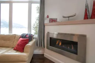 Zoë's Lighthouse, so awesome year round! Warm up by the fireplace after a fun day hiking in the autumn or enjoying the 
ski slopes at Red Resorts.