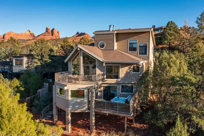 You're only a few steps away from the vibrant energy of Sedona's Uptown area. Enjoy galleries, shops, and more, all close by.