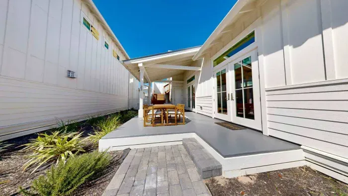 Mojo Dojo at Sunflower Beach Resort - image 3 of 45