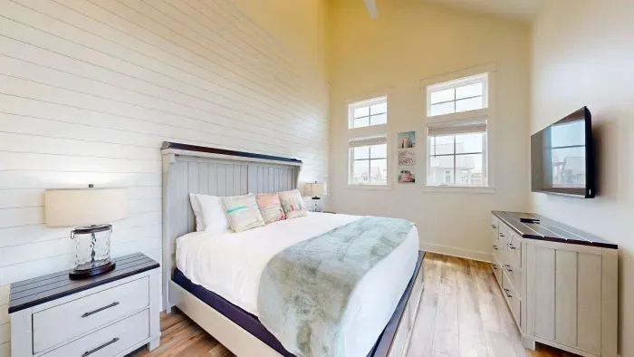 Mockingbird at Sunflower - image 19 of 52