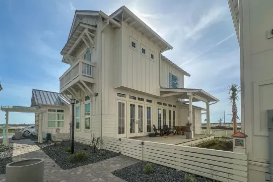 Shore Beats Working at Sunflower Beach Resort