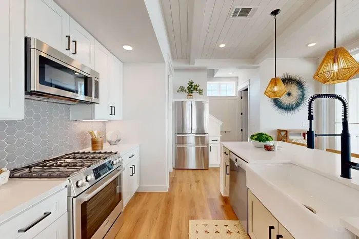 Shore Beats Working at Sunflower Beach Resort - image 14 of 43