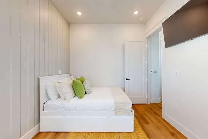 Shore Beats Working at Sunflower Beach Resort - image 27 of 43