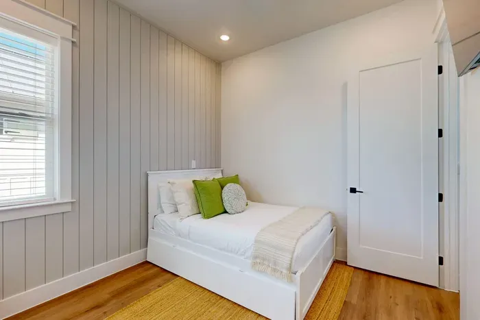 Shore Beats Working at Sunflower Beach Resort - image 25 of 43