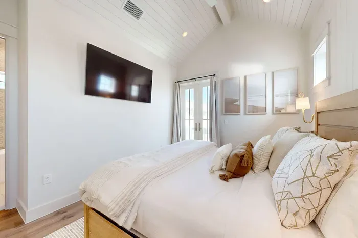 Shore Beats Working at Sunflower Beach Resort - image 20 of 43