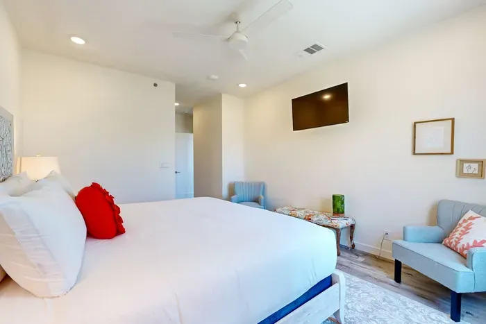 Sea La Vie at Sunflower Beach Resort - image 14 of 36