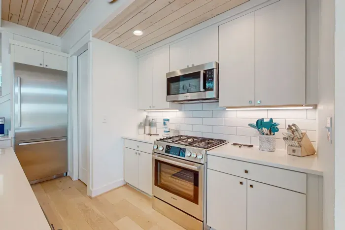 Life On Pause at Sunflower Beach Resort - image 16 of 38