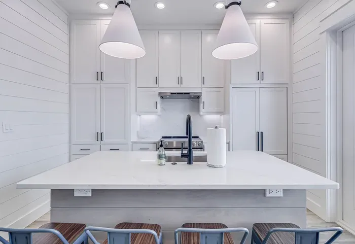 Good Times & Tan Lines - image 23 of 66