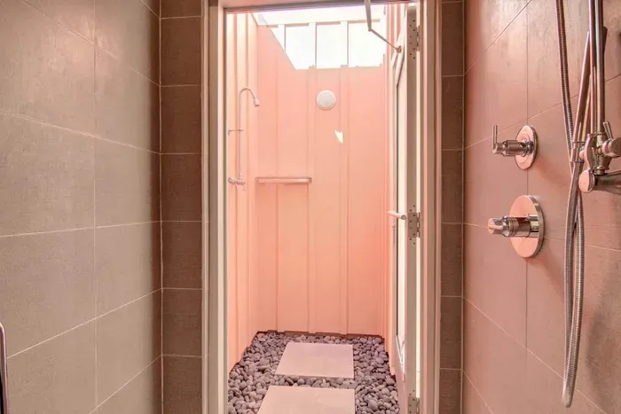 Kemosabe at Sunflower Beach Resort - image 10 of 25