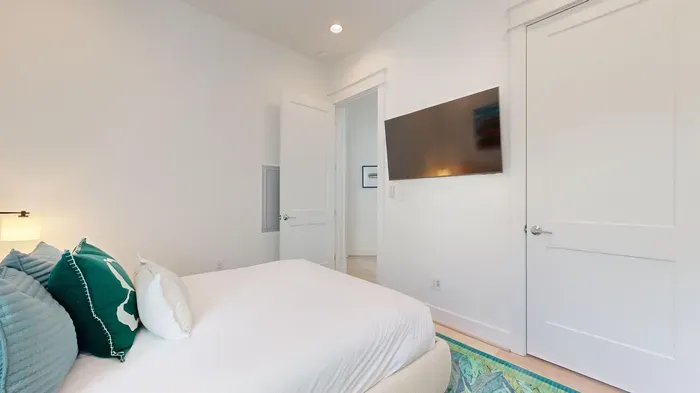 Marlin Monroe at Sunflower Beach Resort - image 18 of 38