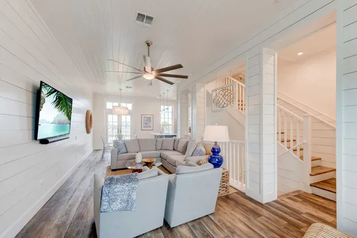 Blowfish Bungalow at Sunflower Beach Resort - image 10 of 45