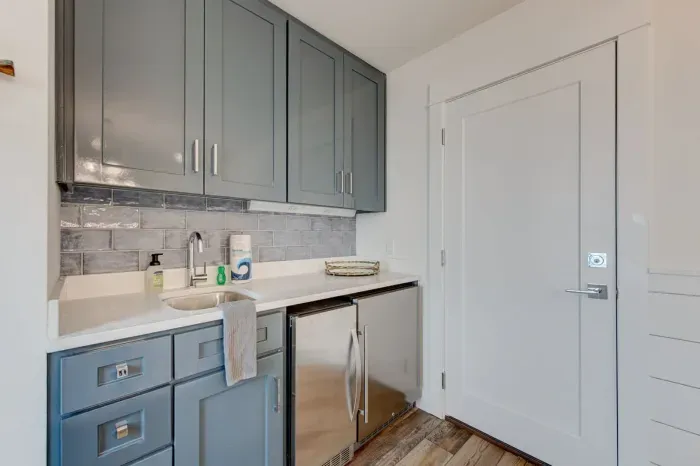 Blowfish Bungalow at Sunflower Beach Resort - image 27 of 45