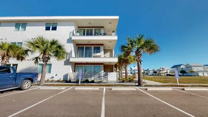 A Shore Thing at Sunflower Beach Resort - image 2 of 29