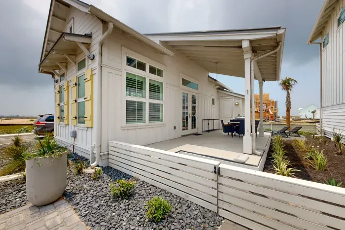 Wavemaker at Sunflower Beach Resort - image 1 of 24