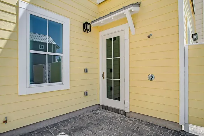 Cover me in Sunshine - image 6 of 54