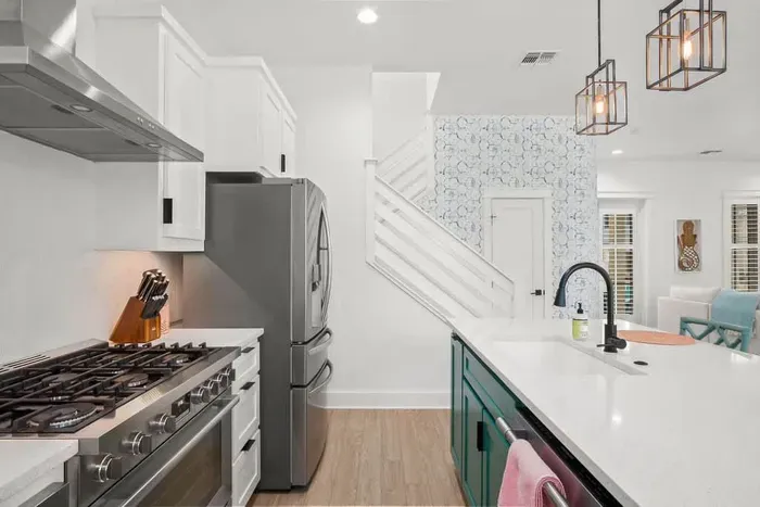 Cover me in Sunshine - image 10 of 54