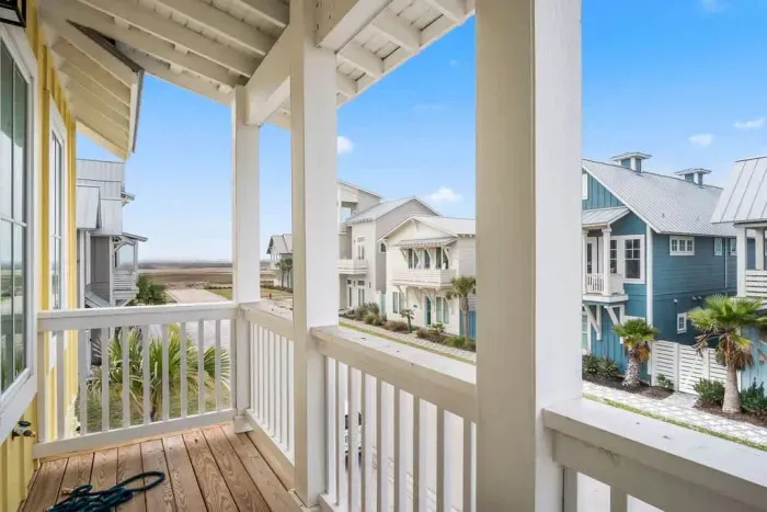 Cover me in Sunshine - image 41 of 54