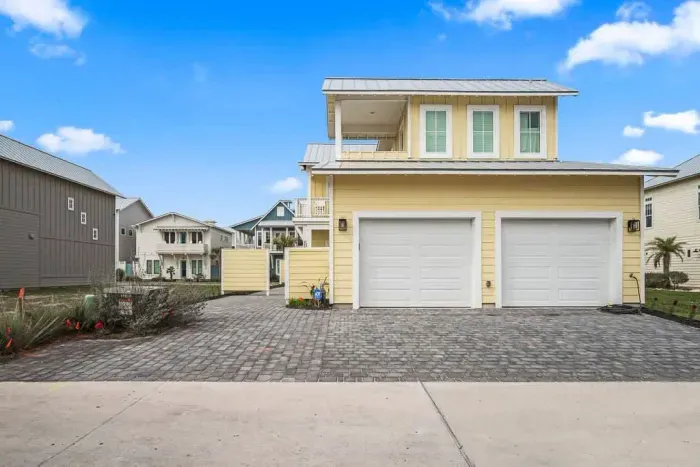 Cover me in Sunshine - image 2 of 54