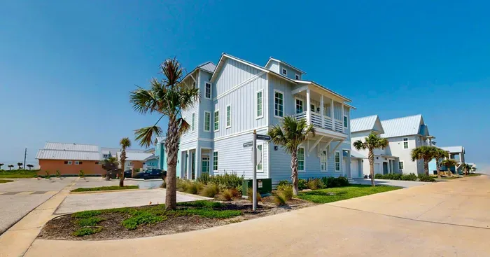 Sea Glass at Sunflower Beach - image 58 of 70