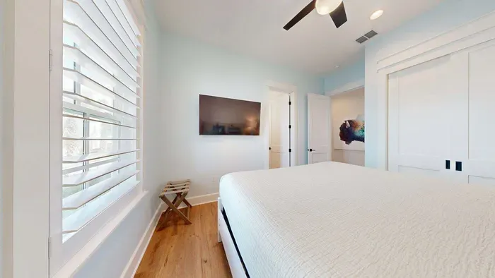 Sea Glass at Sunflower Beach - image 25 of 70