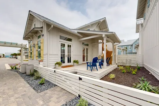 Into The Mystic at Sunflower Beach Resort