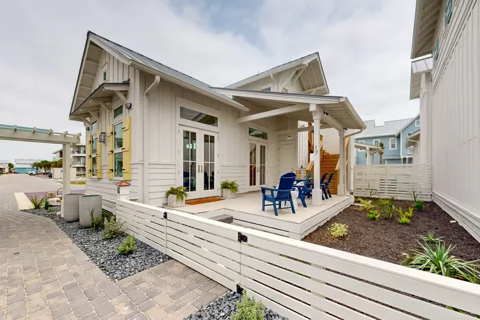 Into The Mystic at Sunflower Beach Resort - image 1 of 36