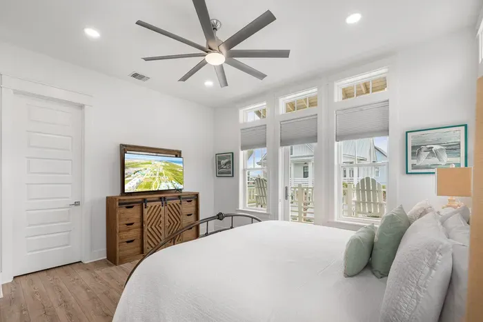 Walking on Sunshine at Sunflower Beach Resort - image 46 of 65