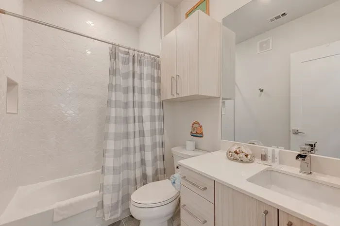 Guitars & Tiki Bars at Sunflower Beach Resort - image 16 of 39