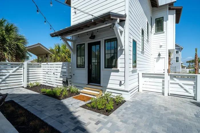 Poolside Holiday House - image 41 of 66