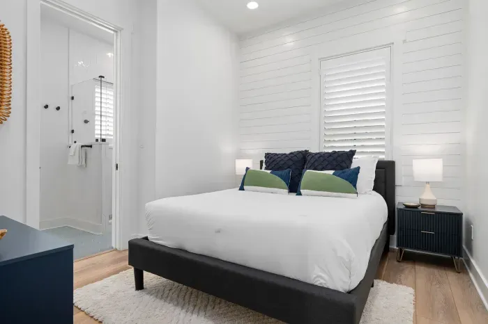 Poolside Holiday House - image 15 of 66