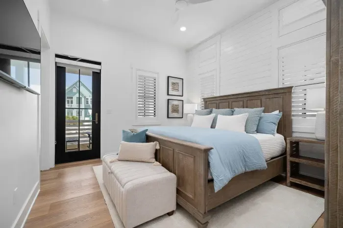 Poolside Holiday House - image 20 of 66