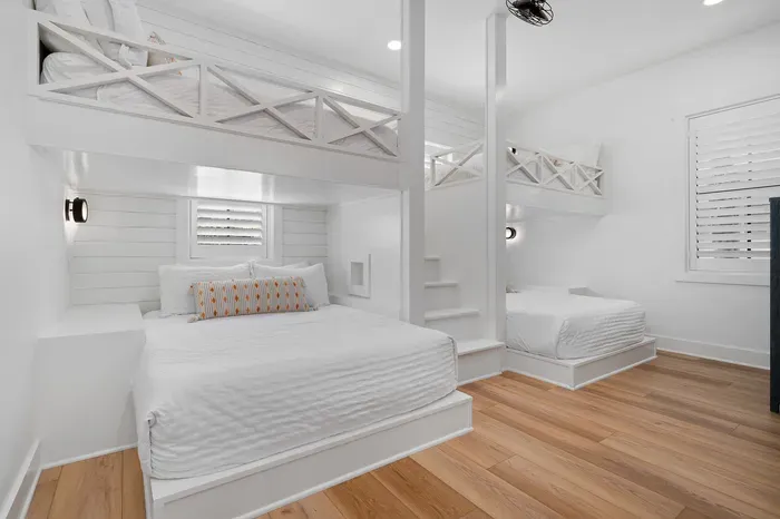 Poolside Holiday House - image 18 of 66