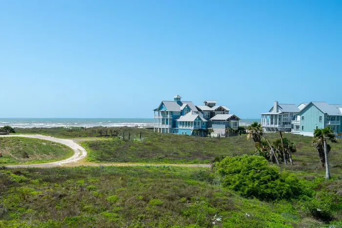 Poolside Holiday House - image 38 of 66