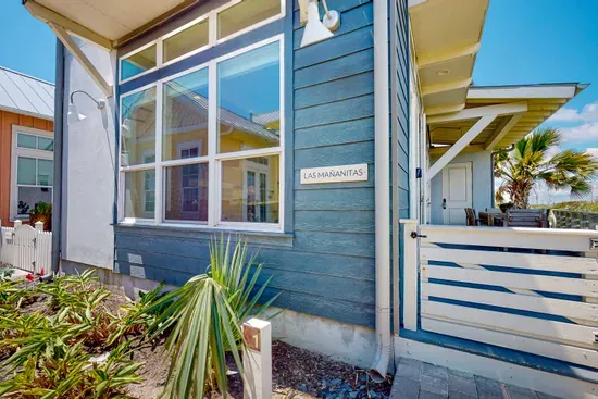 Las Mananitas at Sunflower Beach Resort