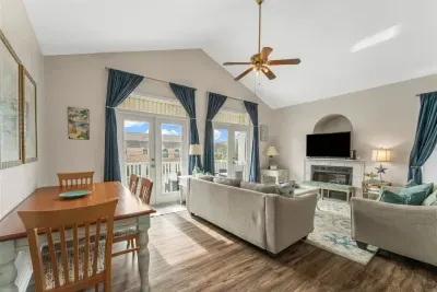 Let the coastal light shine in! With tall windows facing towards the gulf, you can enjoy the sun from inside the home or on the deck just beyond.