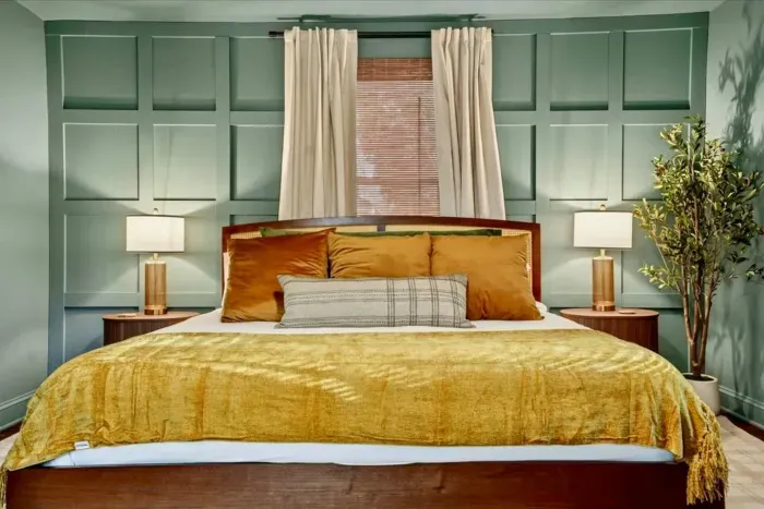 Tranquility surrounds in this insanely comfy king bed.