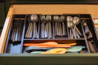 Plenty of utensils