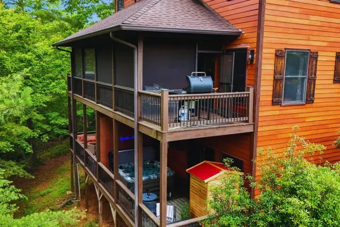 Two floors of deck space - screened & open air