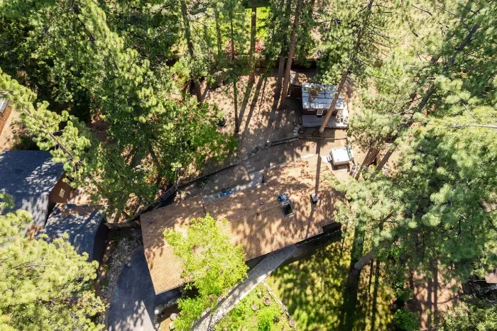 Set in the Tahoe national forest in the 'lower Kingsbury' neighborhood in Nevada, The Tahoe Retreat  is the perfect home base, any time of year!