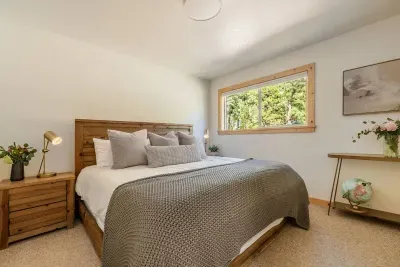 The Mountain Haus - image 59 of 89