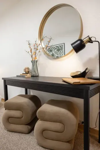 great for getting ready, work or study!