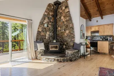 The Mountain Haus - image 33 of 89