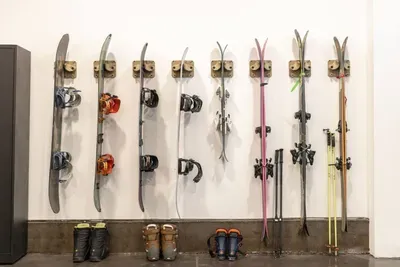 BYOS (Bring Your Own Skis) but we have gravity grabbers to store all your gear out of the way! The Lake Trail Lodge is less than 5 minutes away from Heavenly Ski Resort, too!