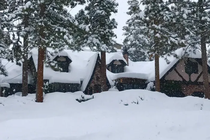 Snowy Ginger Bread Mansion (old exterior) from Winter of 2017.